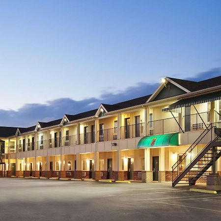 Super 8 By Wyndham Mifflinville Near Bloomsburg Екстериор снимка