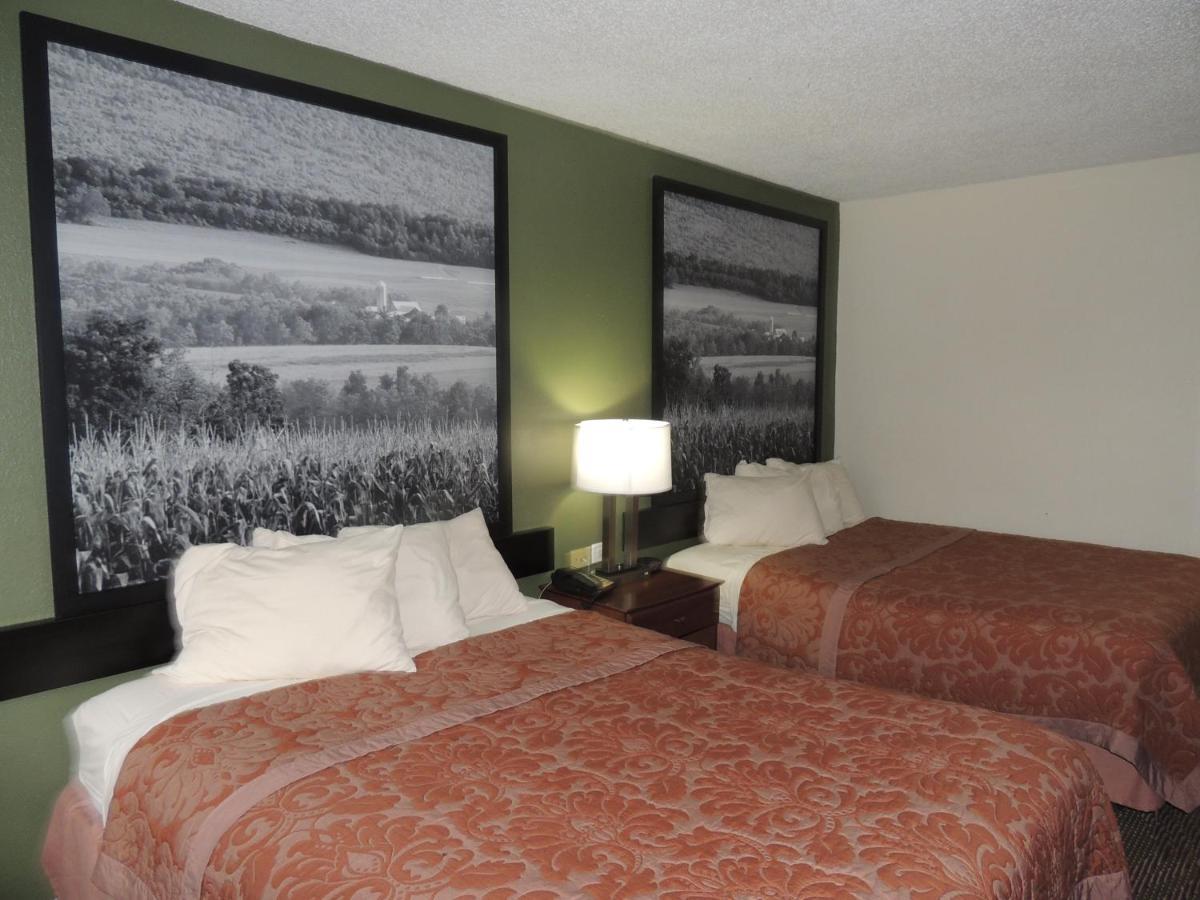 Super 8 By Wyndham Mifflinville Near Bloomsburg Екстериор снимка