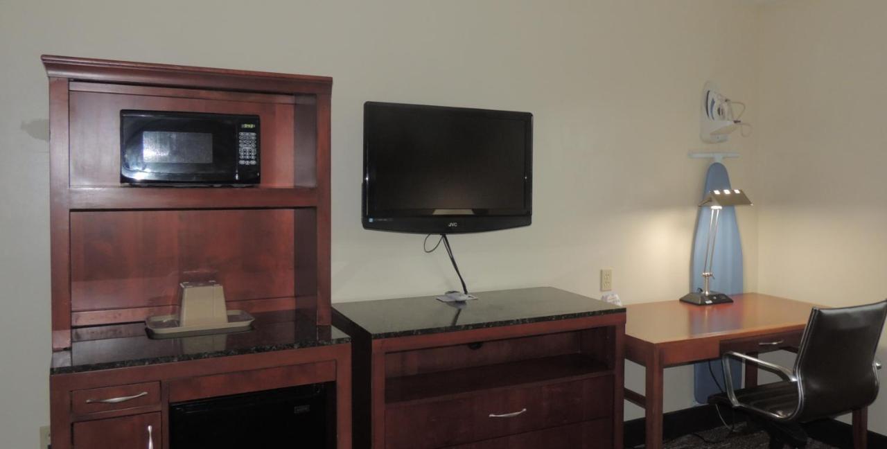 Super 8 By Wyndham Mifflinville Near Bloomsburg Екстериор снимка