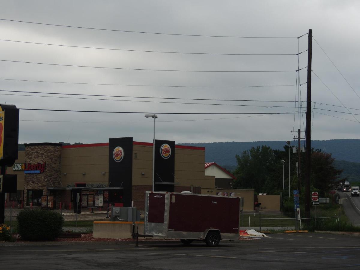 Super 8 By Wyndham Mifflinville Near Bloomsburg Екстериор снимка