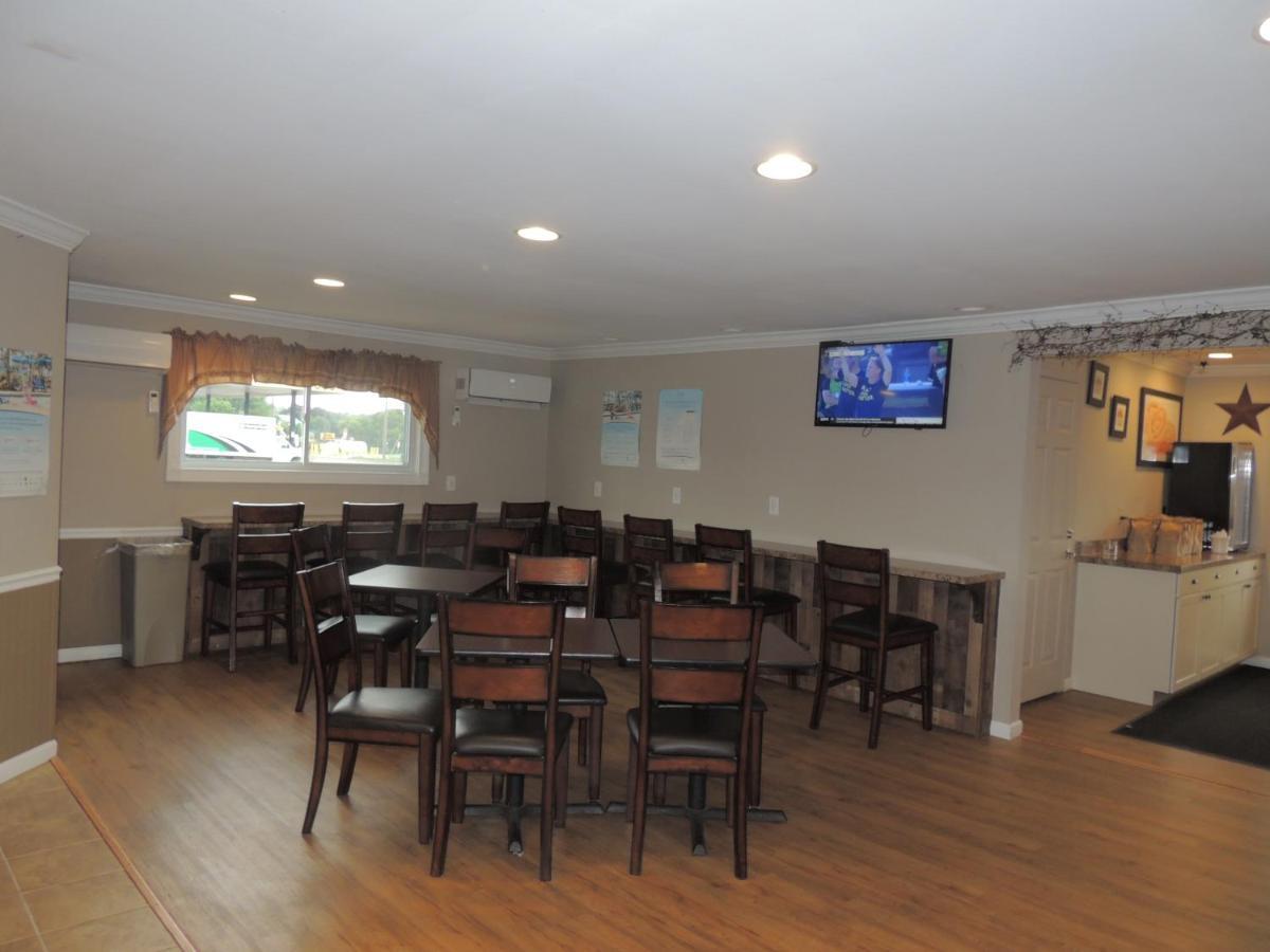 Super 8 By Wyndham Mifflinville Near Bloomsburg Екстериор снимка