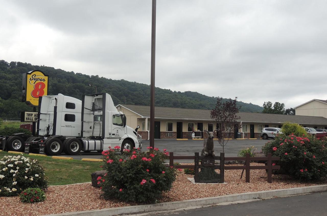 Super 8 By Wyndham Mifflinville Near Bloomsburg Екстериор снимка