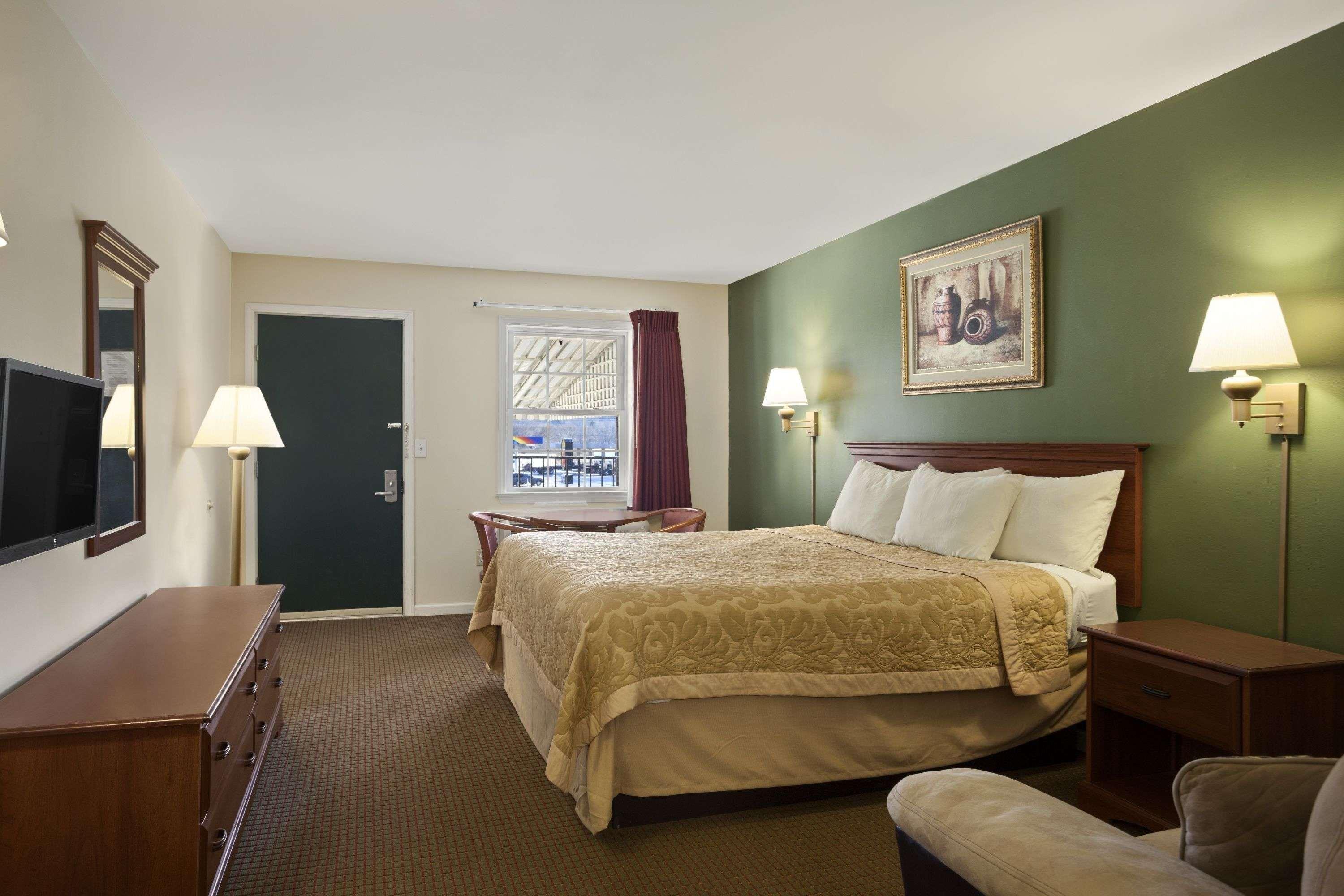 Super 8 By Wyndham Mifflinville Near Bloomsburg Екстериор снимка